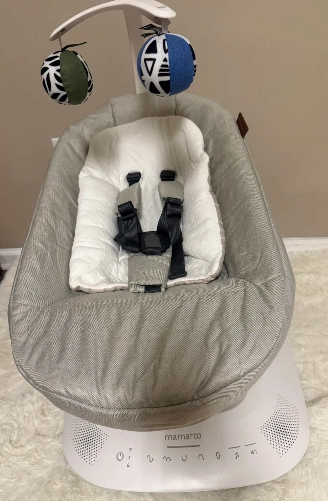 UPPAbaby Mamaroo Smart Baby Swing