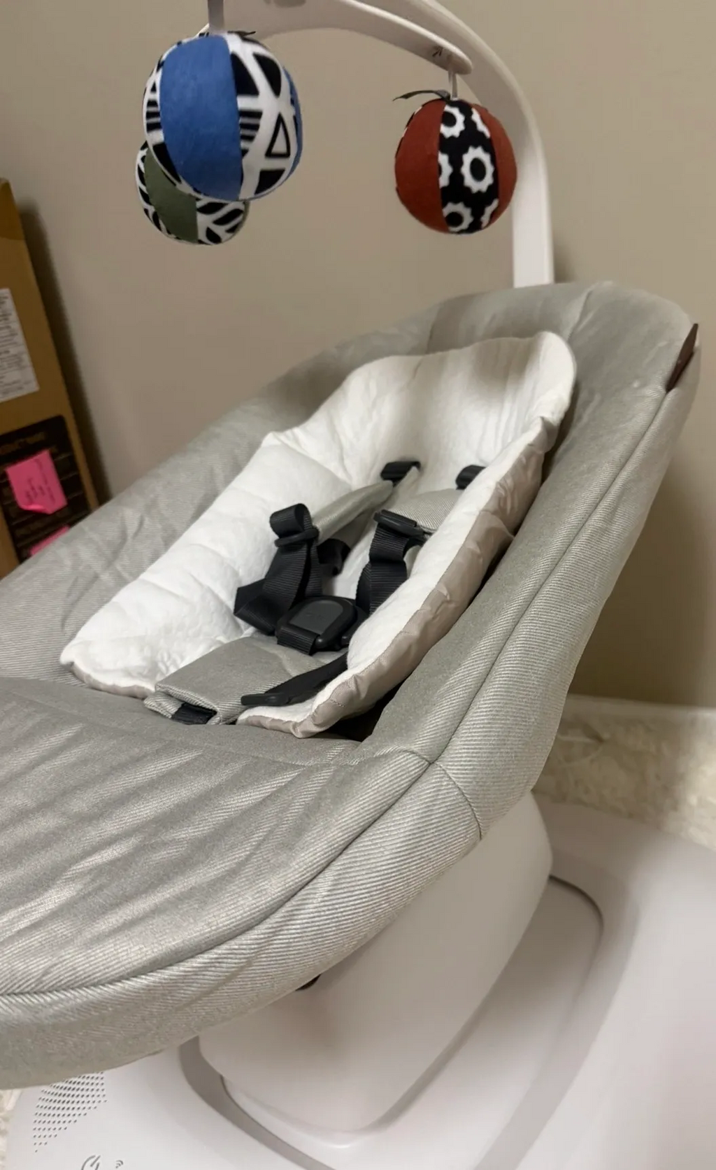 UPPAbaby Mamaroo Smart Baby Swing