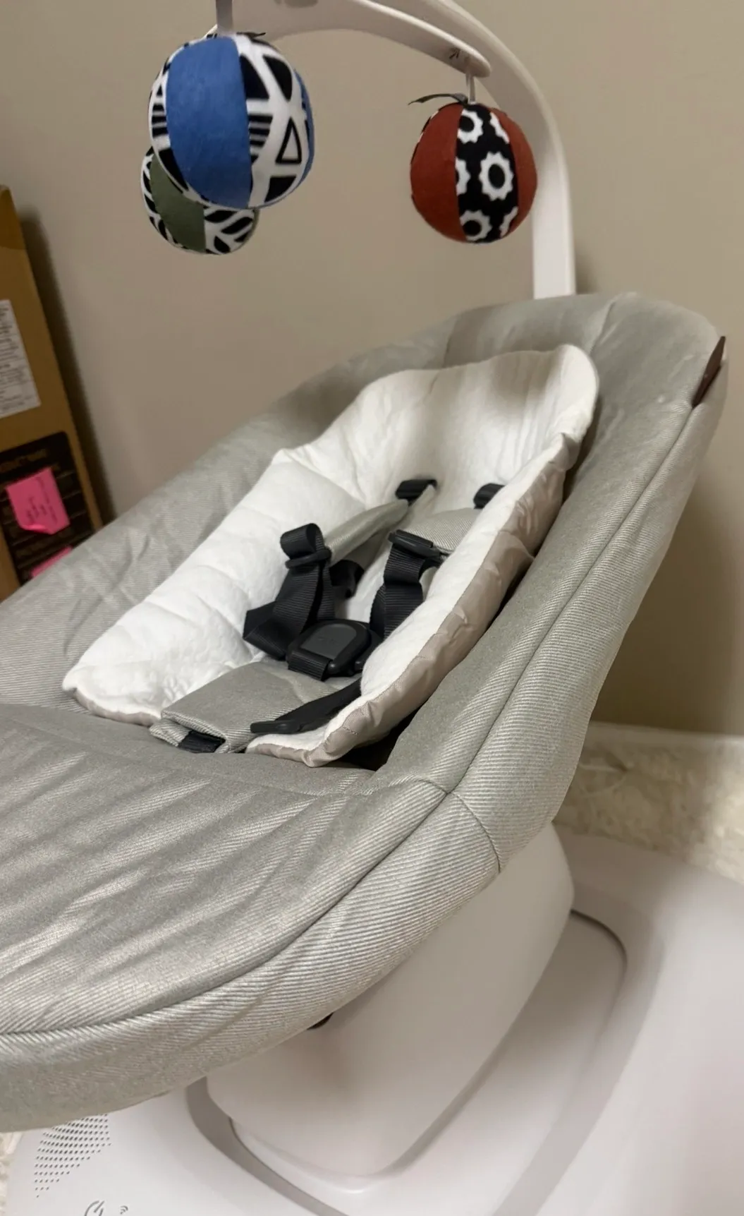 UPPAbaby Mamaroo Smart Baby Swing
