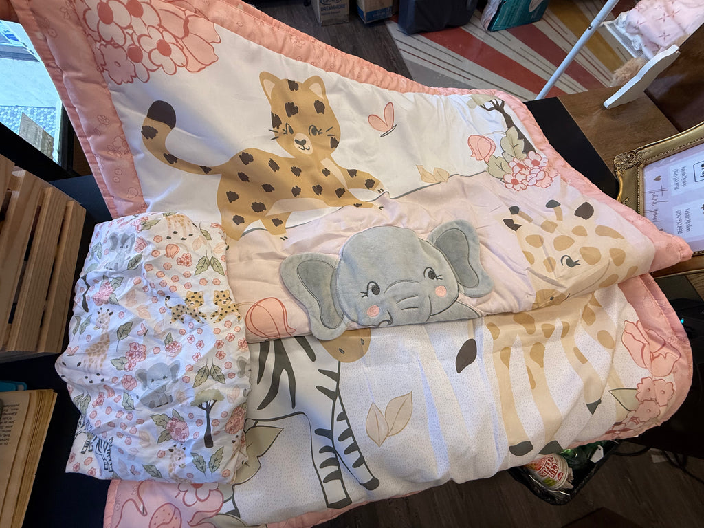 Crib sheet and comforter