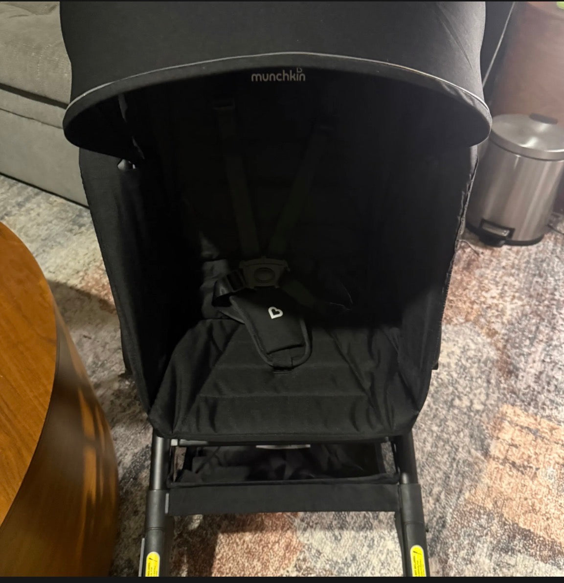 Munchkin Night Owl Travel Stroller