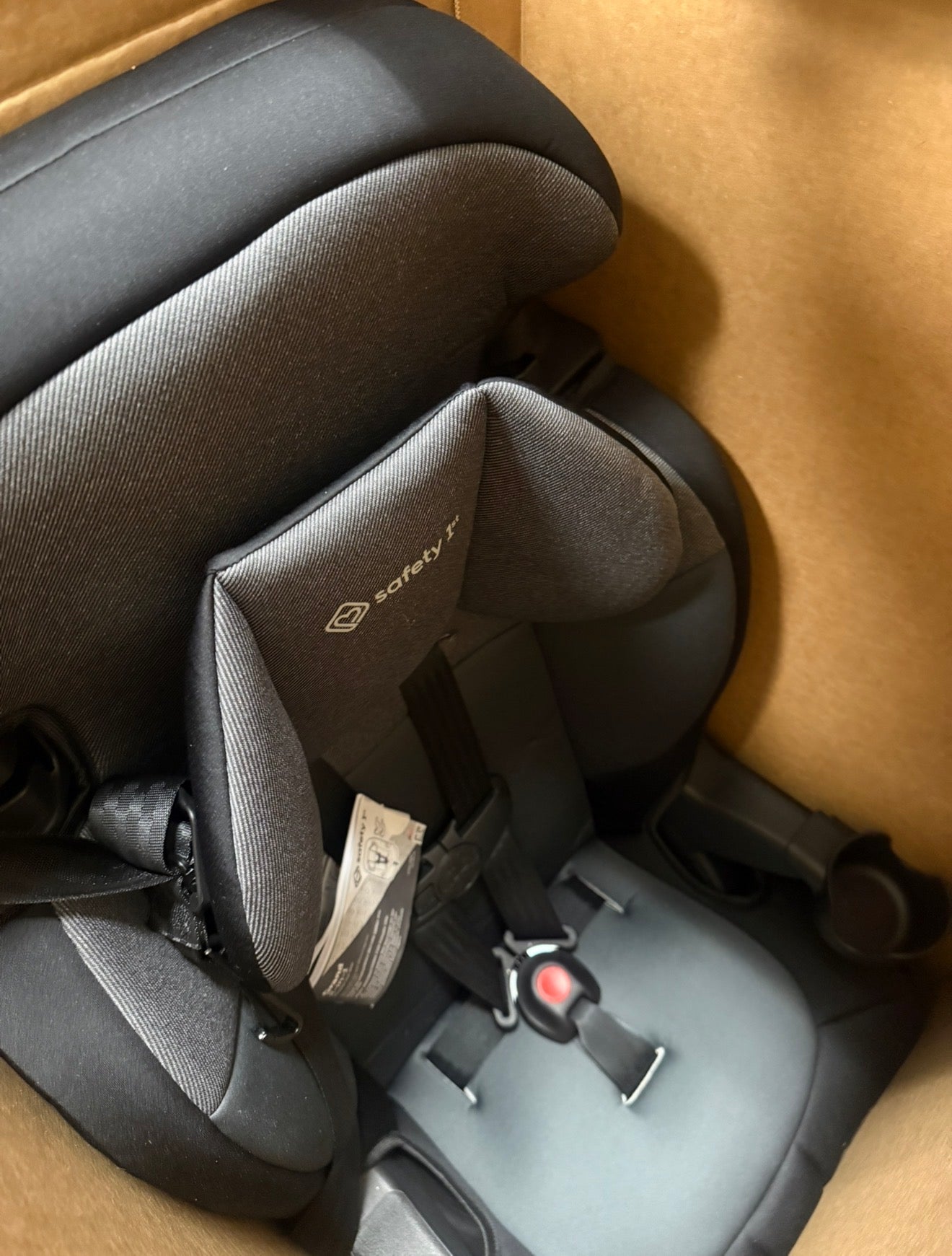 Safety 1st Grand Harness Booster