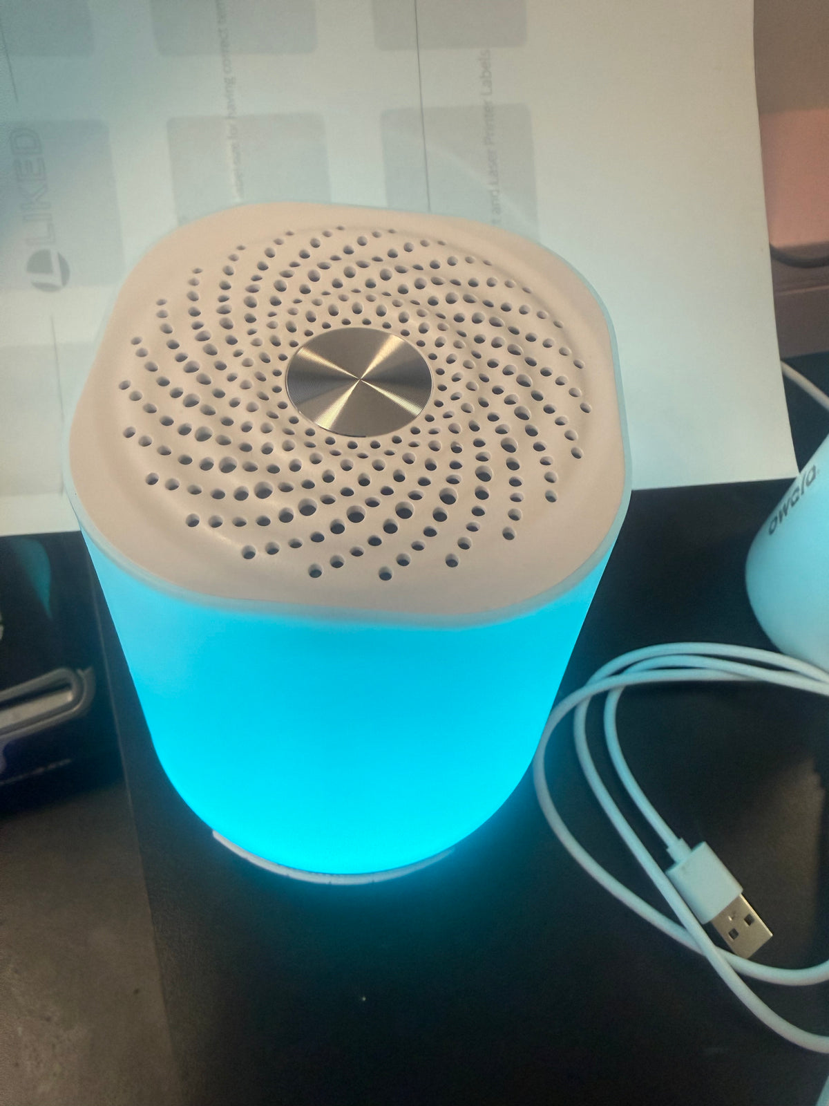 Momcozy Smart Sound Machine/Night Light